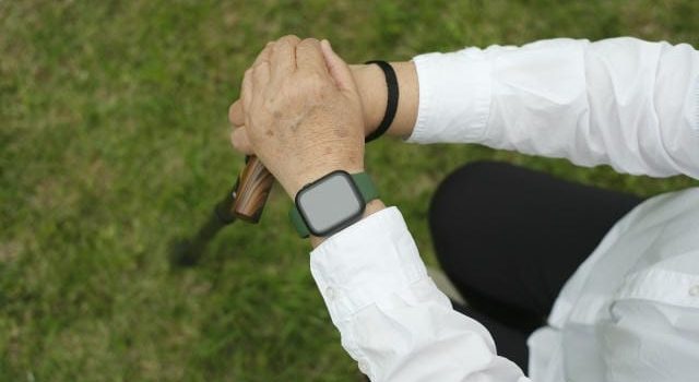 介護士が明かす知られざる仕事の魅力と転職成功の秘訣