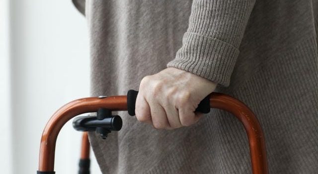 未経験からでも夢実現できる介護士転職成功の秘密とは
